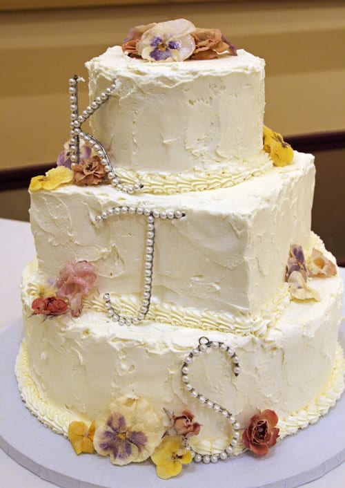 the cake by itself must-have wedding photo